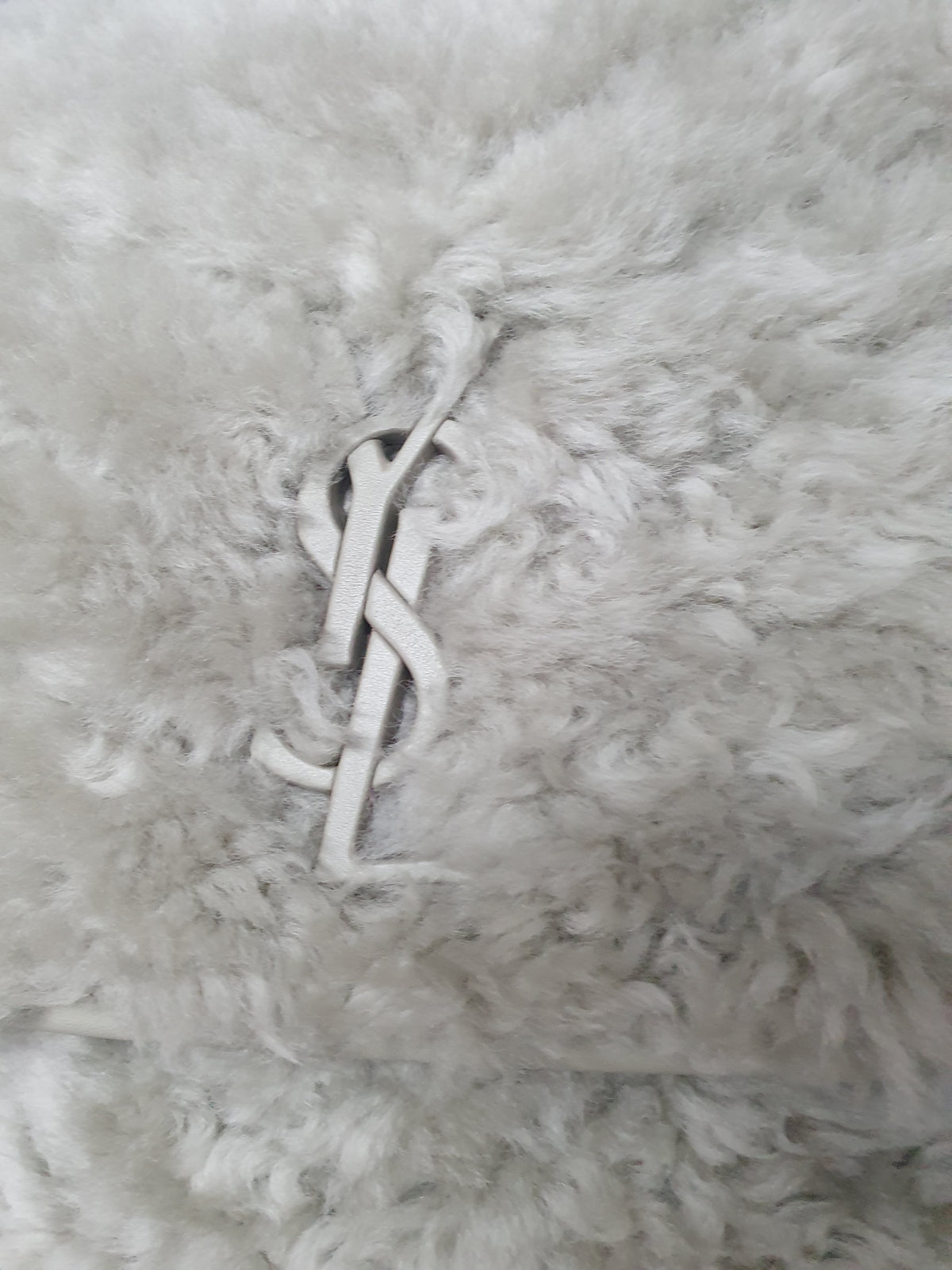 NEU! Original Saint Laurent  YSL  Niki Medium Schultertasche Hobo Bag Shearling NP 2950
