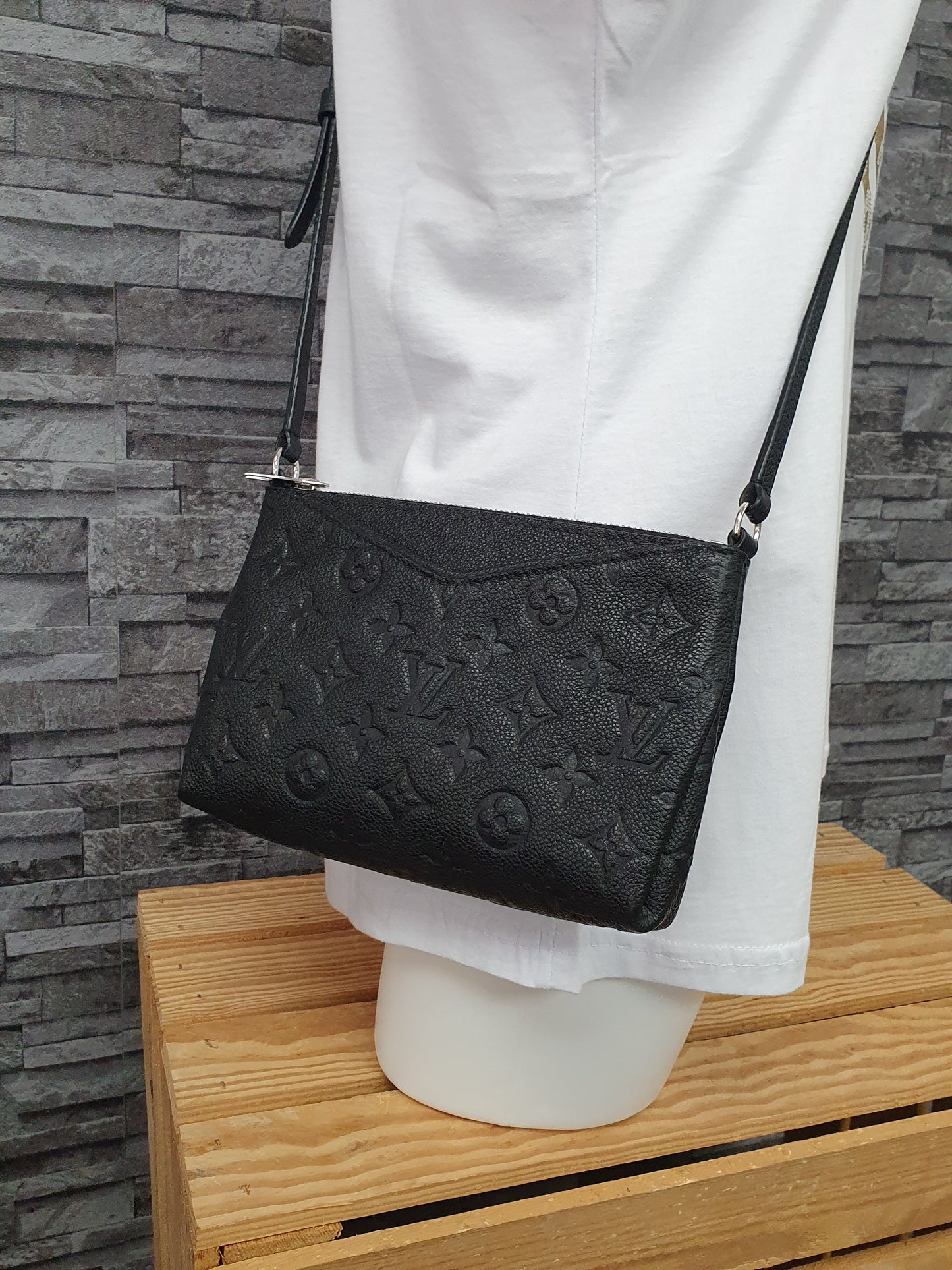 Original Louis Vuitton Pallas BB Empreinte Leder Schwarz