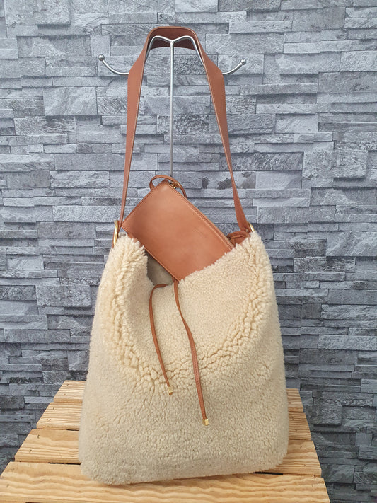 Original Saint Laurent Schultertasche Hobo Bag Lammfell