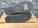 UGG Boots Bailey Button Bling Grau Lammfell