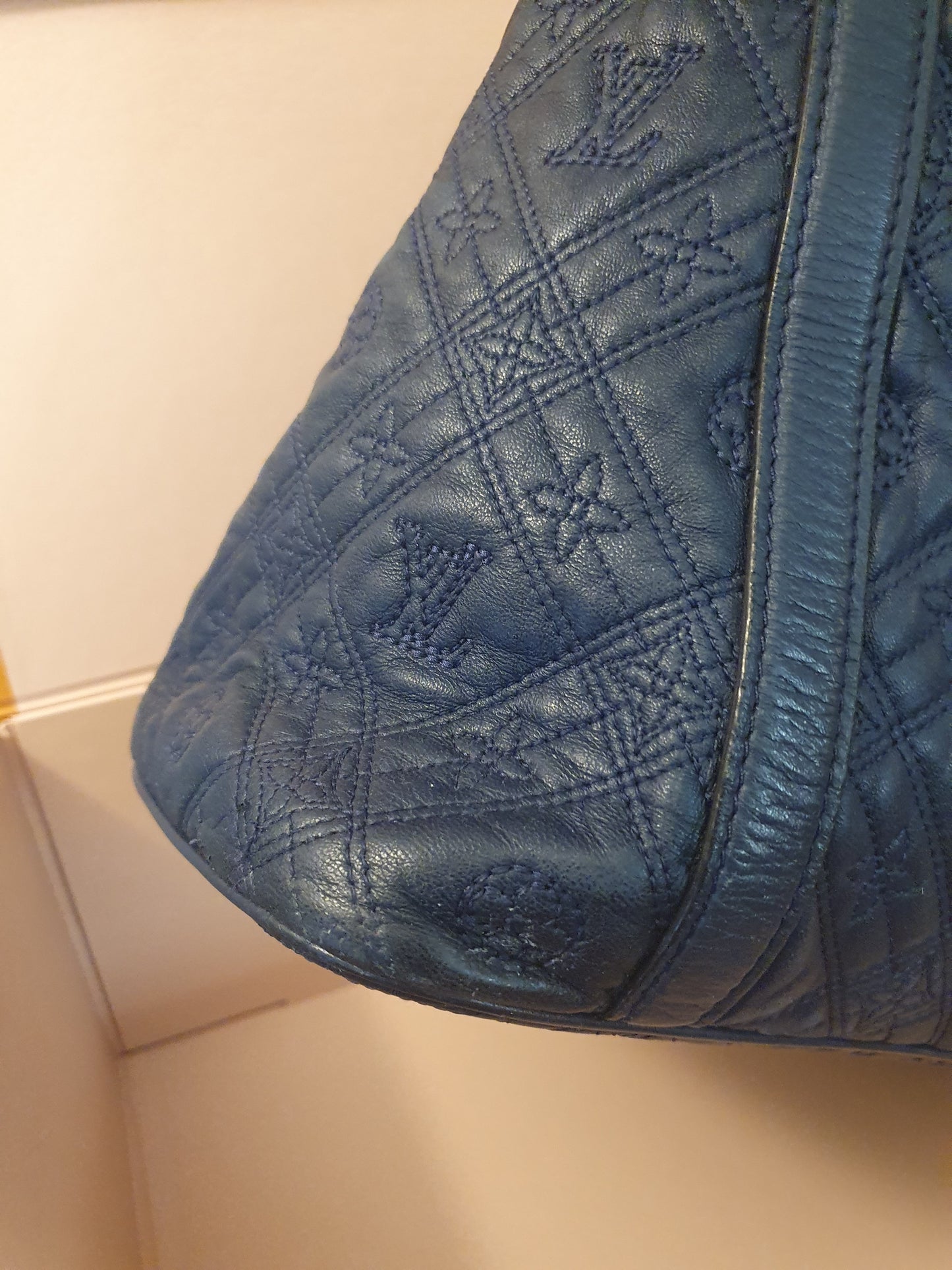 Original Louis Vuitton Antheia Ixia Leder Schultertasche Blau