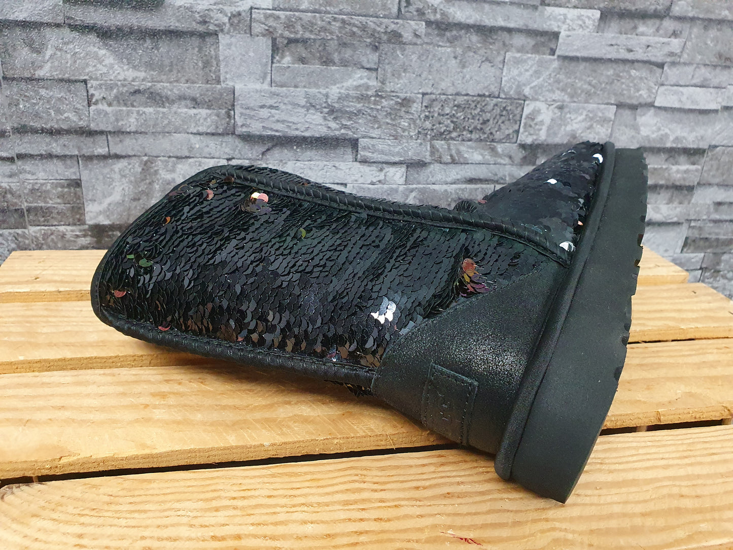 UGG Boots Short Sequin Schwarz Pailletten