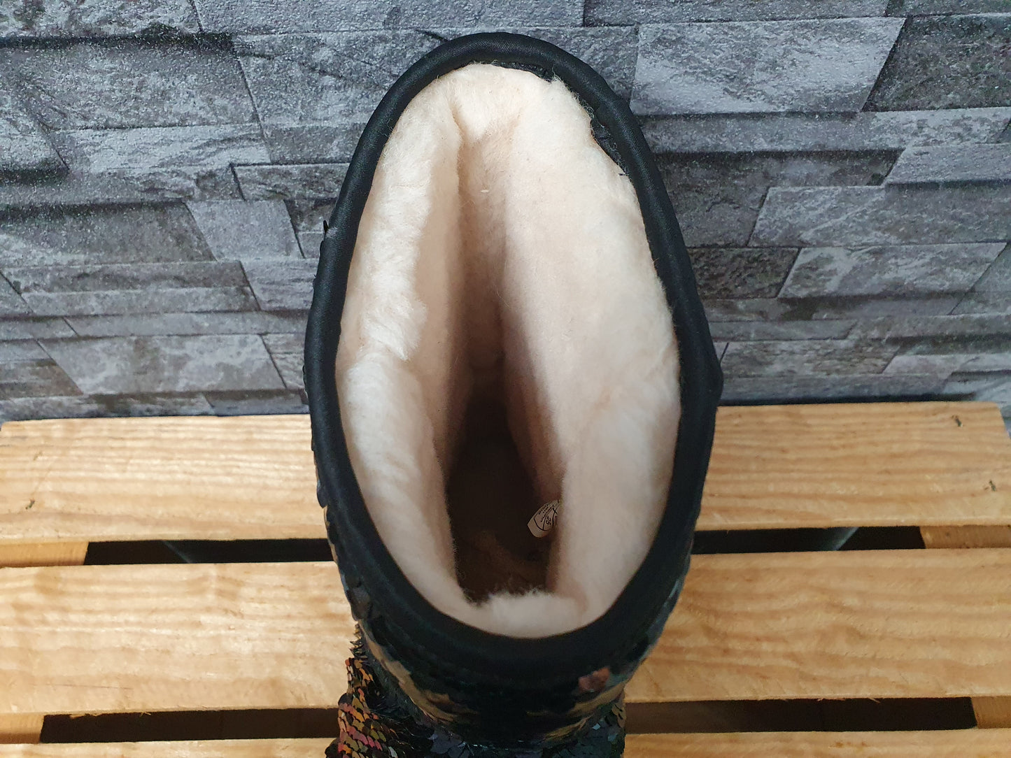 UGG Boots Short Sequin Schwarz Pailletten