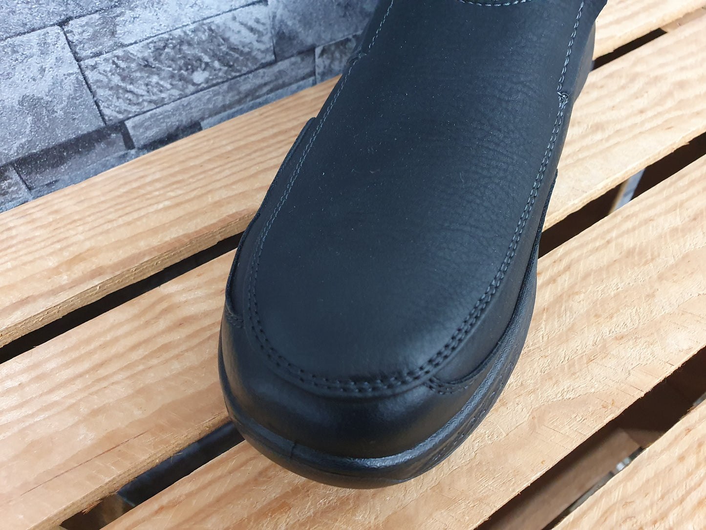 Herren Magnus Slipper Halbschuhe PU Sohle Schwarz