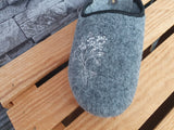 Scandi Damen Hausschuhe Textil Blumen Braun & Grau & Blau