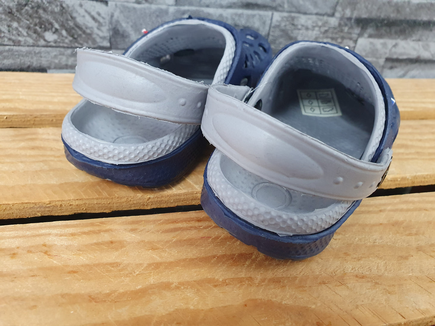 Clogs Kleinkinder Hauschuhe Sandalen Sommer Strand Größe 24-27
