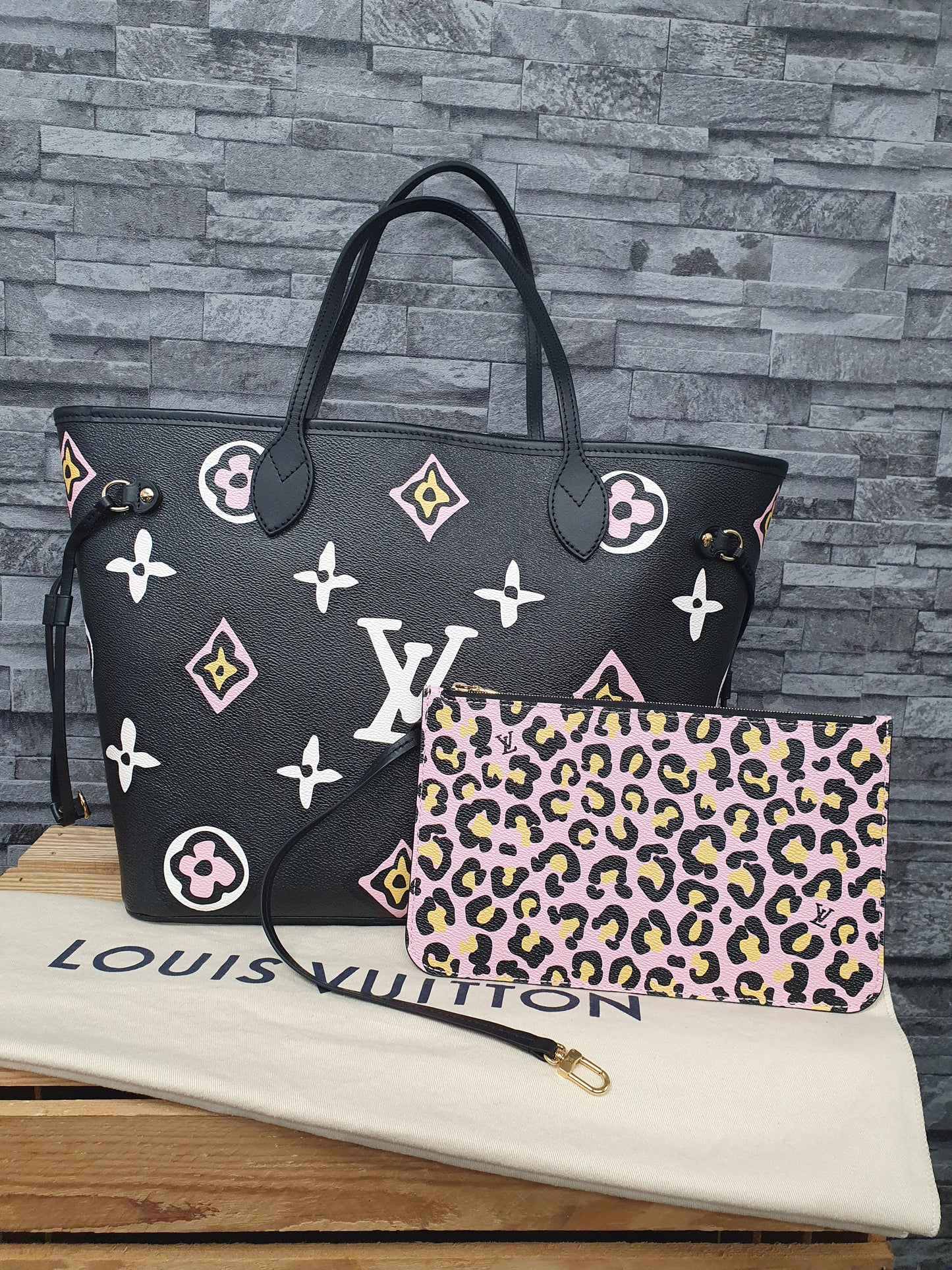 Original Louis Vuitton Neverfull MM Wild at Heart Leder Schwarz FullSet Wie Neu