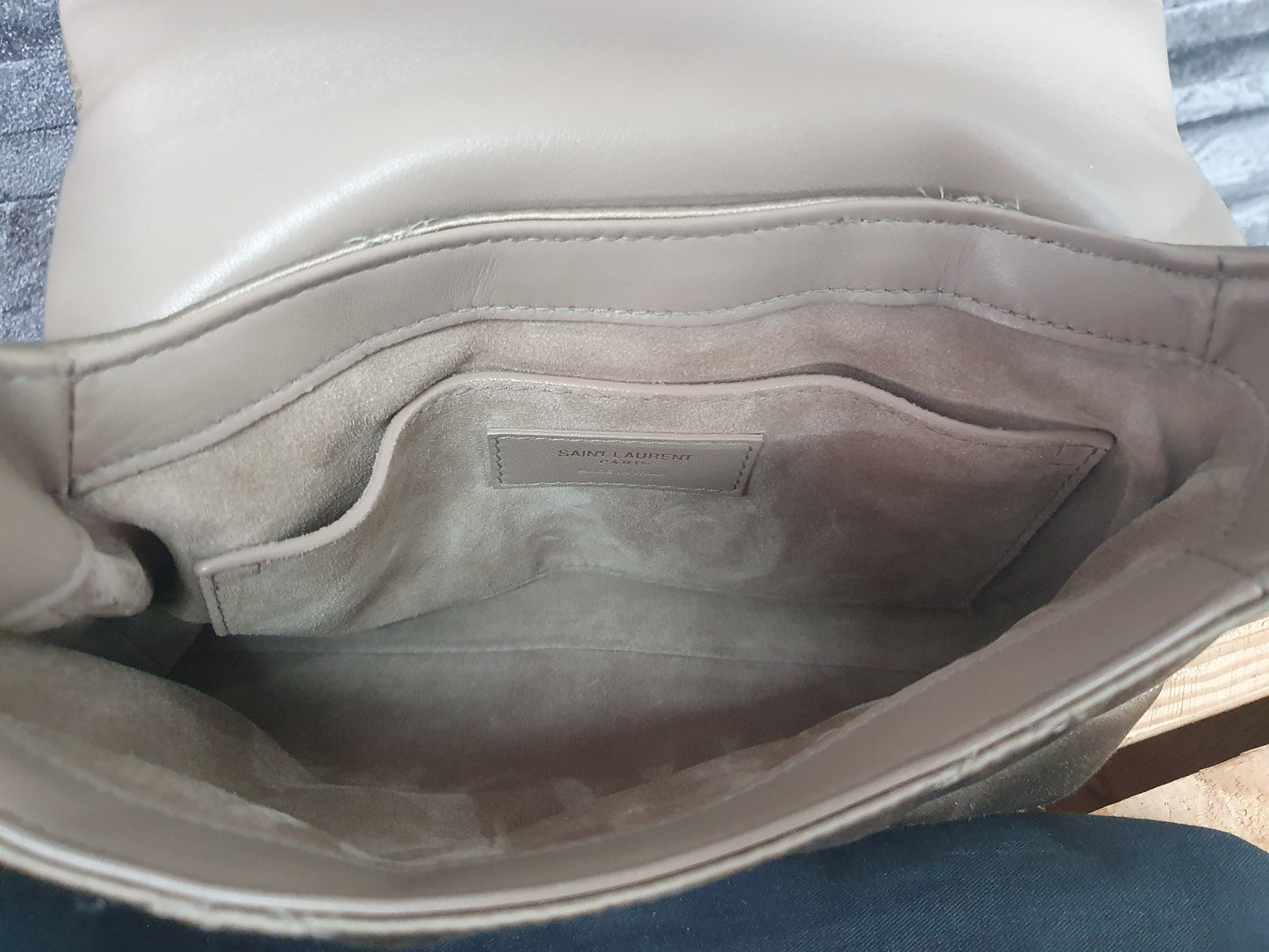 Saint Laurent YSL LE57 Schultertasche Hobo Bag Satin Leder Neuwertig